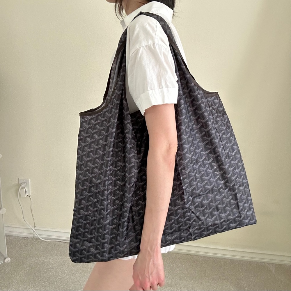 Foldable Shopping Bag, Shipping Bag, Grocery Tote, Getaway Vacation Carry on